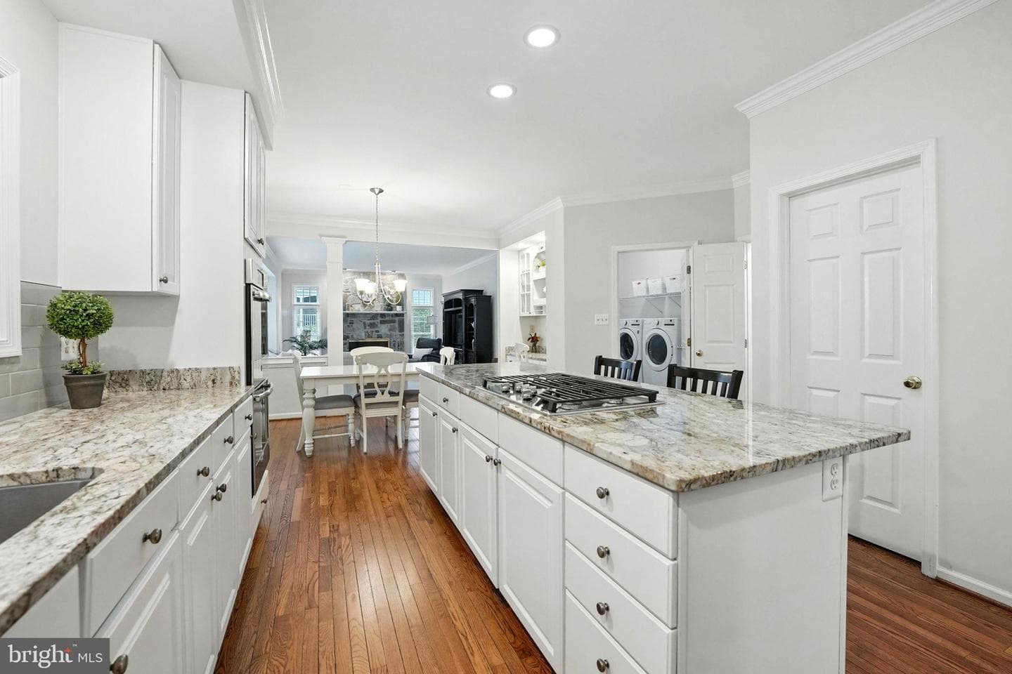 638 Meade Drive SW photo 16