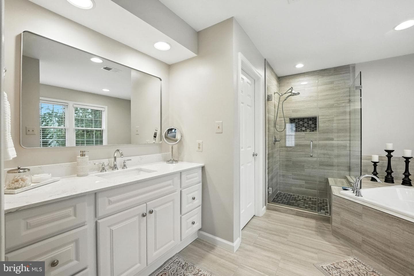 638 Meade Drive SW photo 29