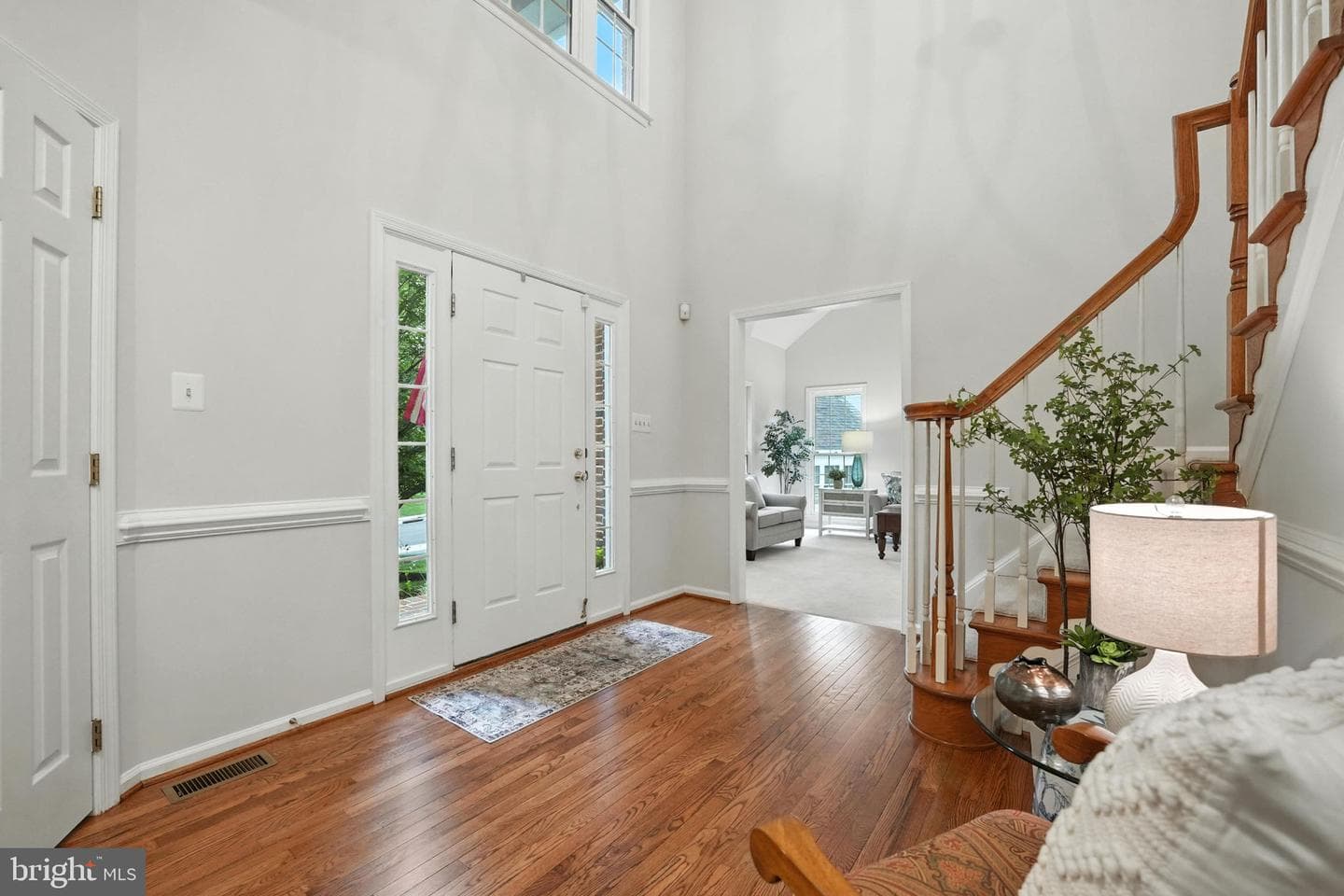 638 Meade Drive SW photo 3