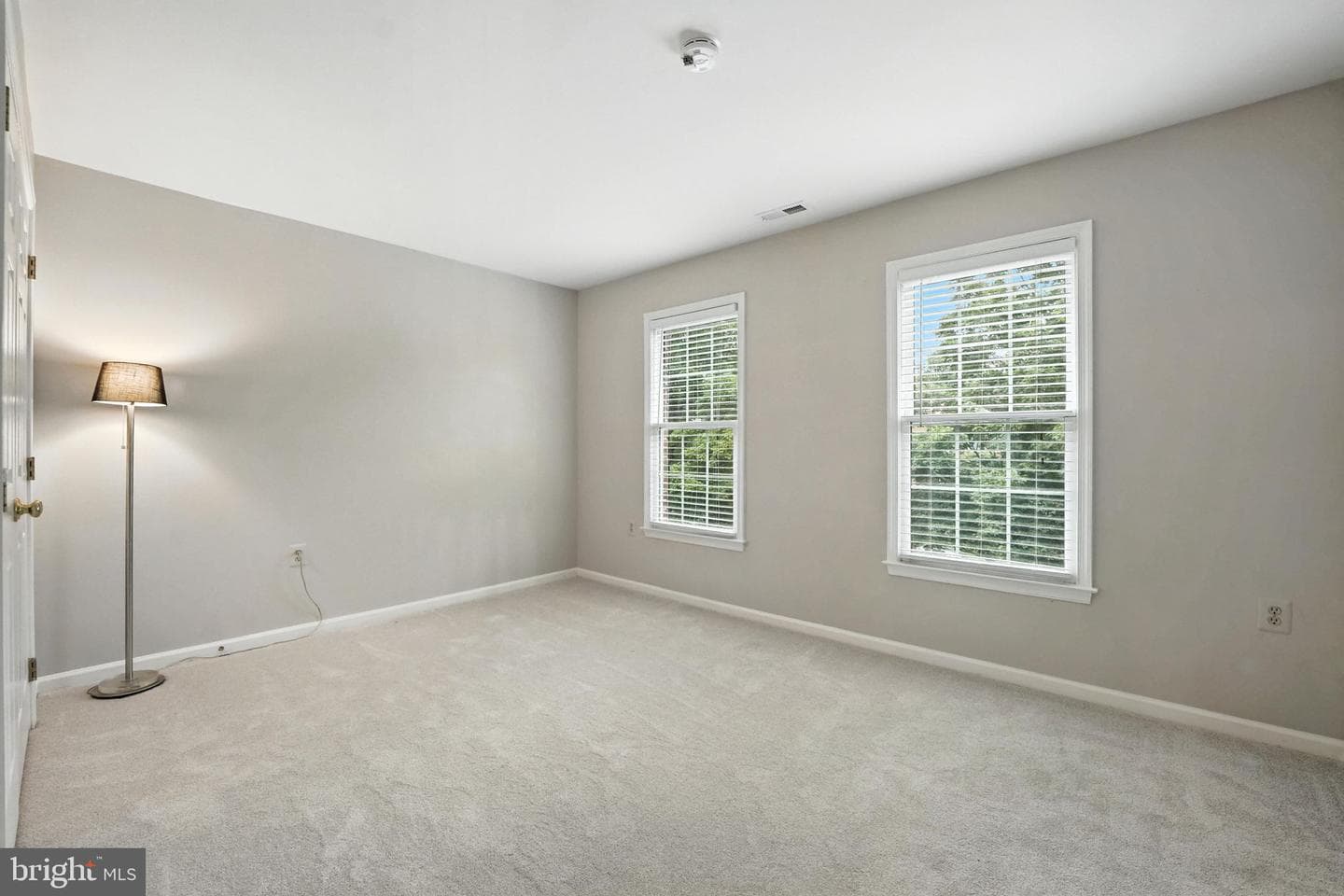 638 Meade Drive SW photo 37