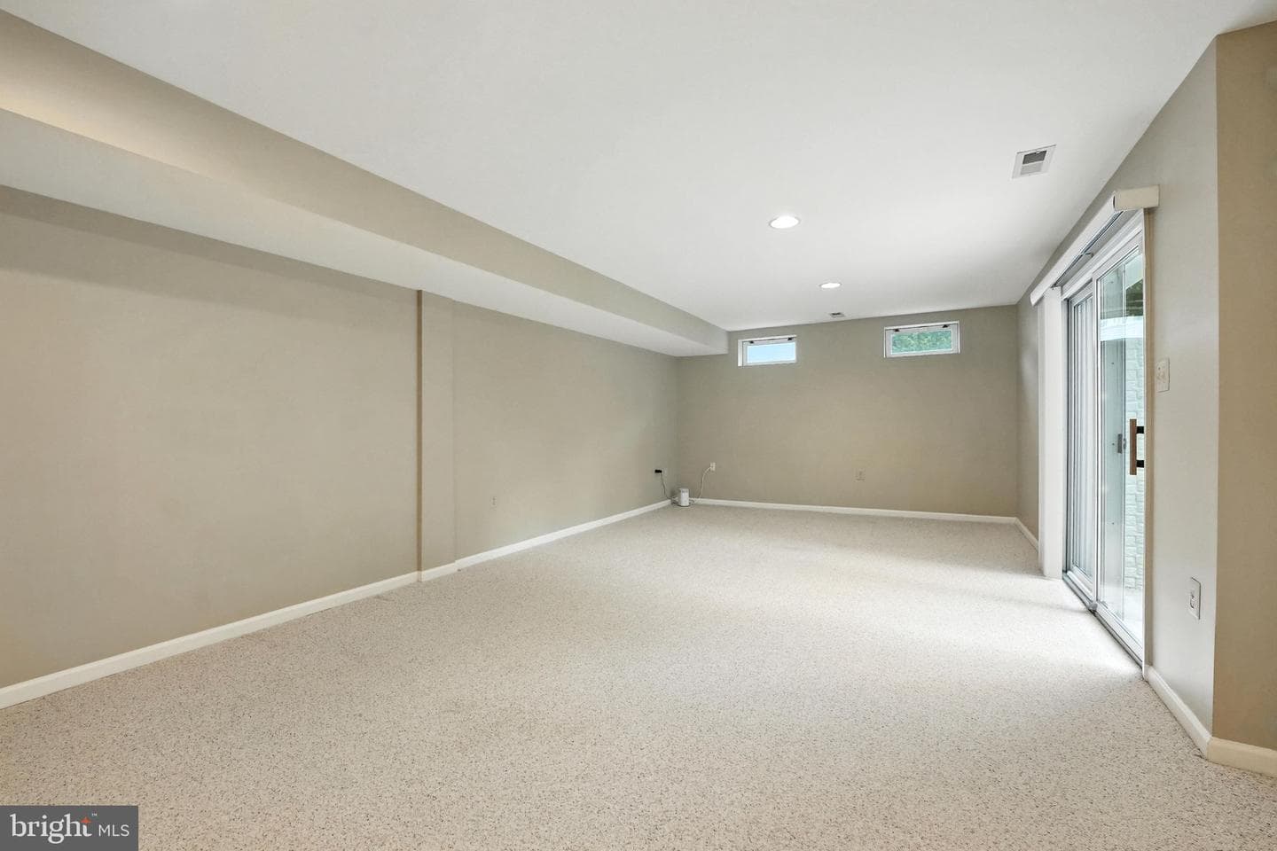 638 Meade Drive SW photo 42