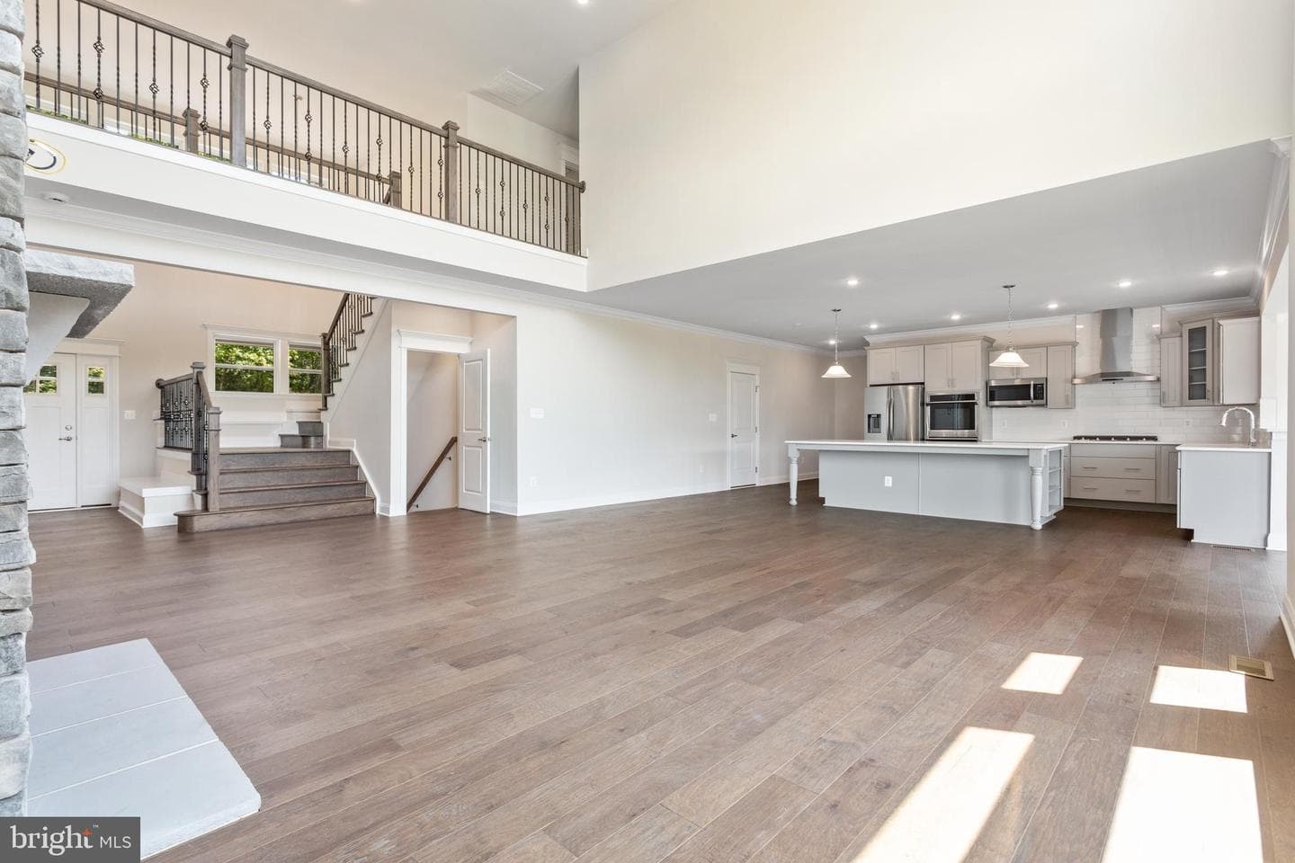 12235 Mary Lane photo 12
