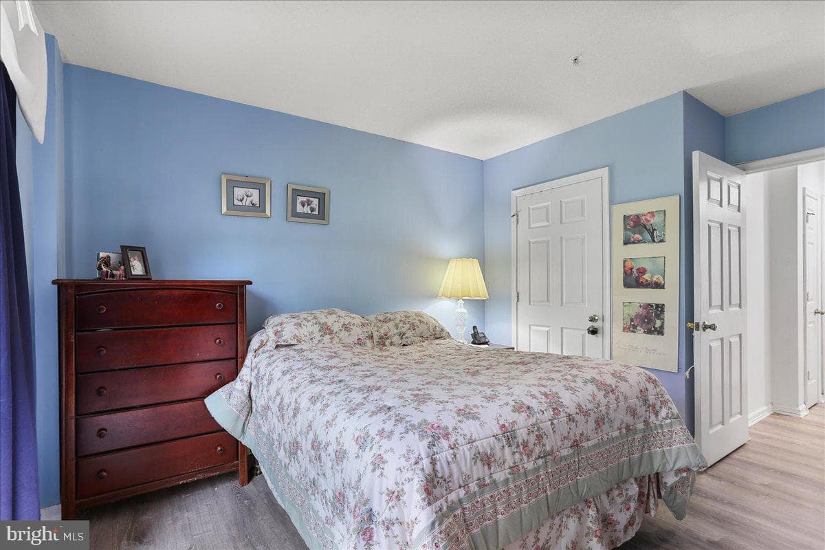 20273 Beechwood Terrace #103 photo 16