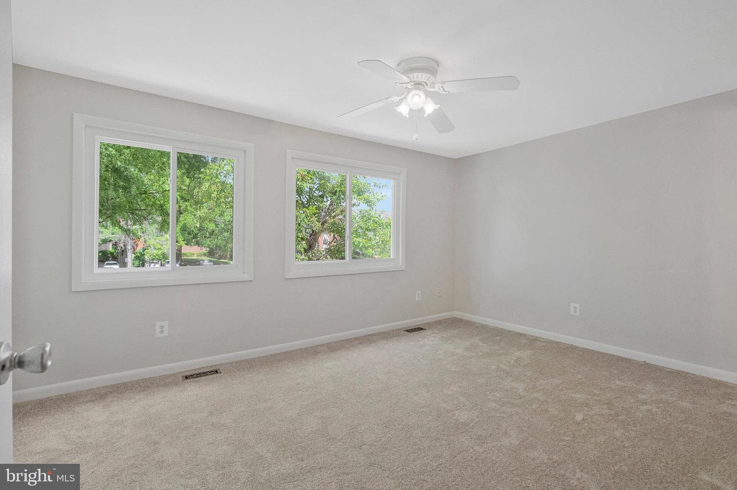 308 Sanderson Drive photo 19