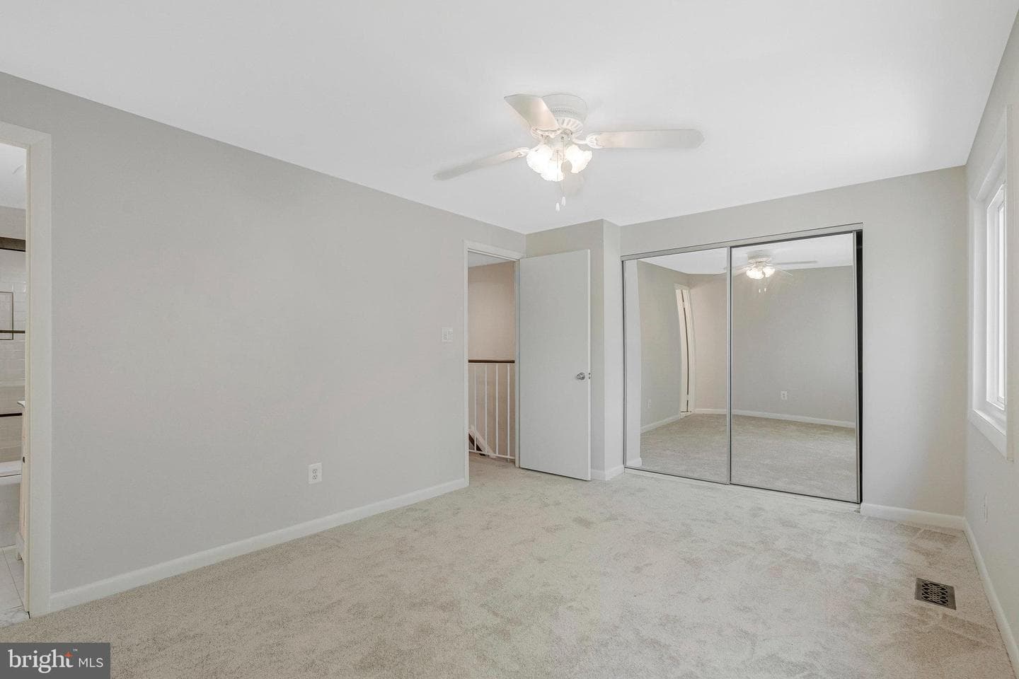308 Sanderson Drive photo 20