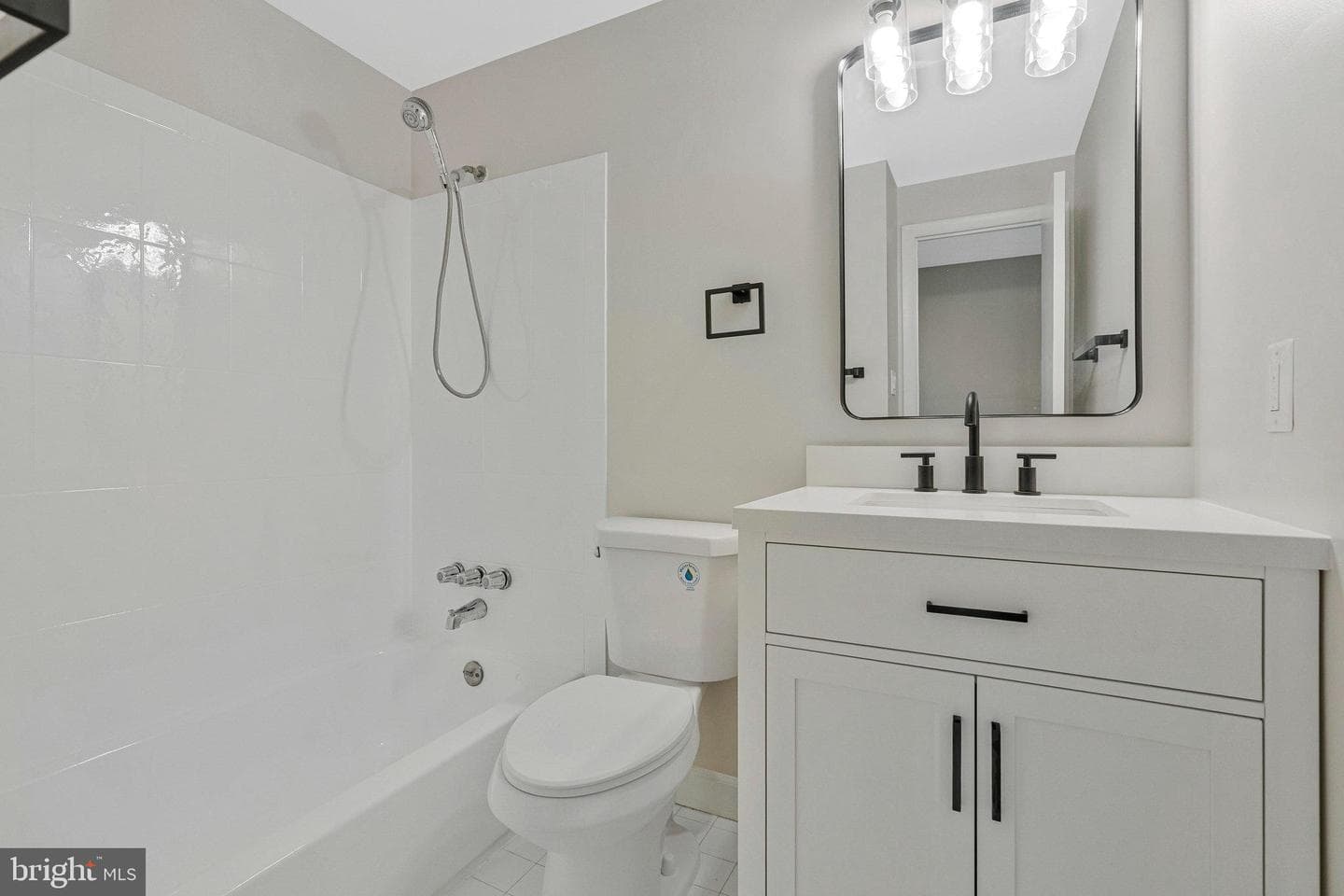 308 Sanderson Drive photo 24