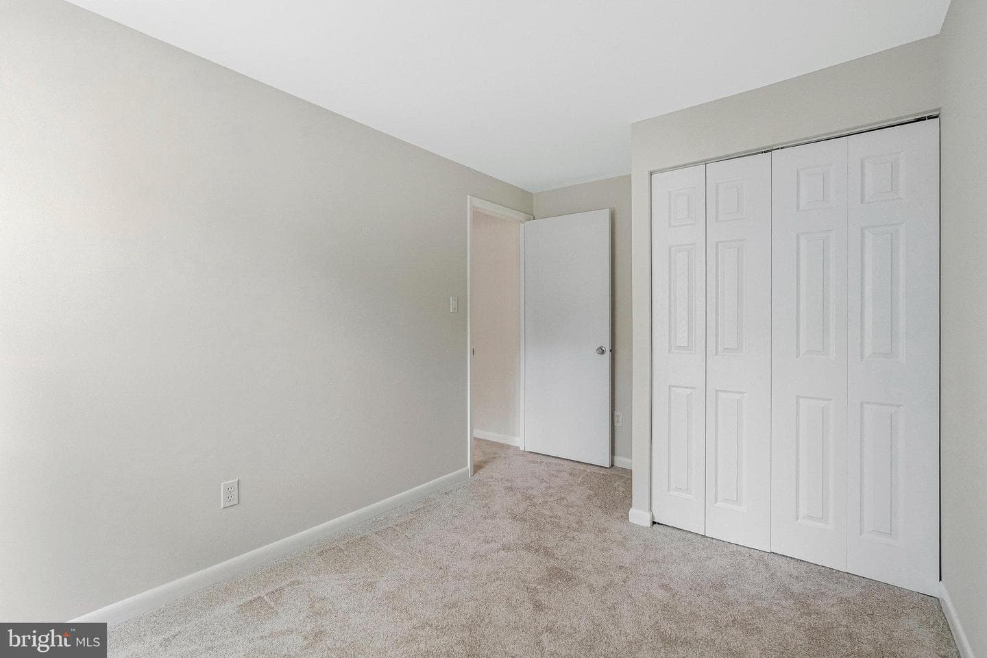 308 Sanderson Drive photo 26