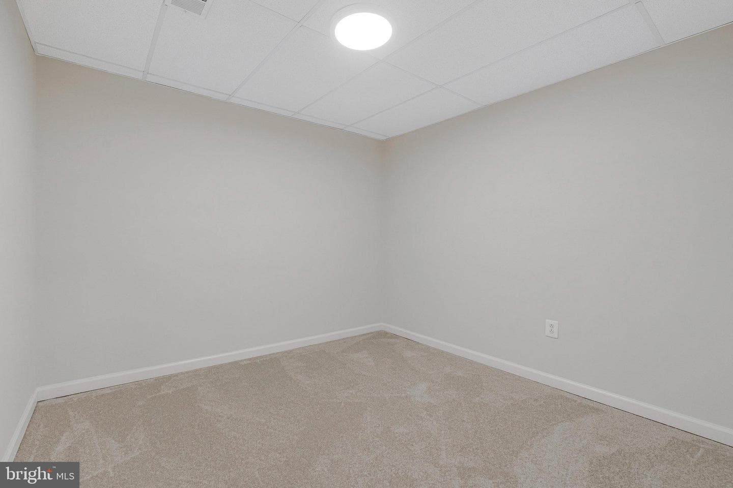 308 Sanderson Drive photo 30