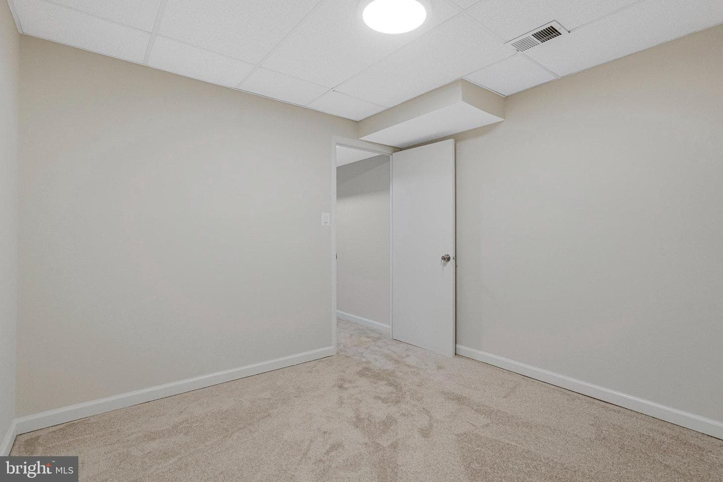 308 Sanderson Drive photo 31