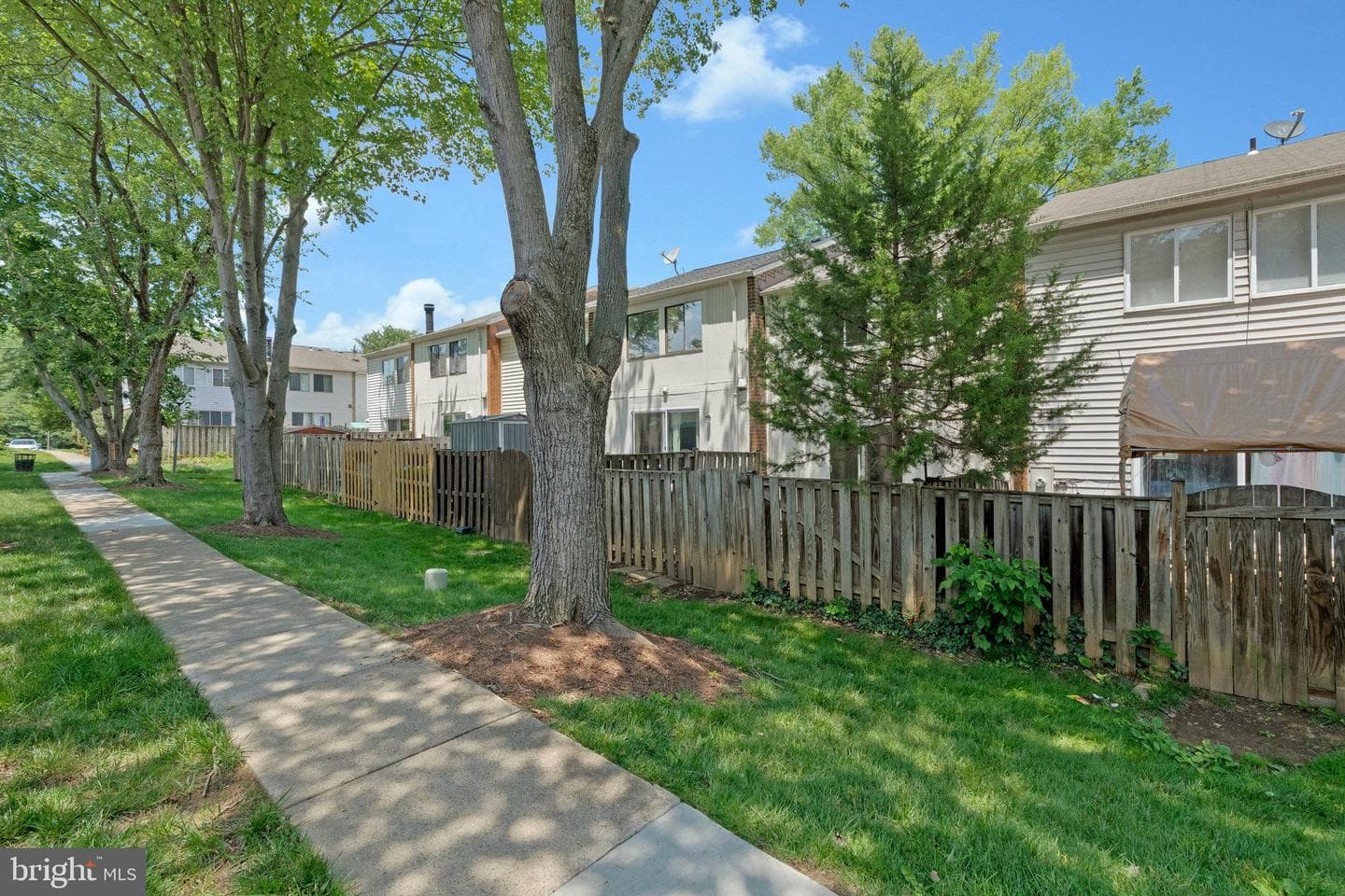 308 Sanderson Drive photo 38