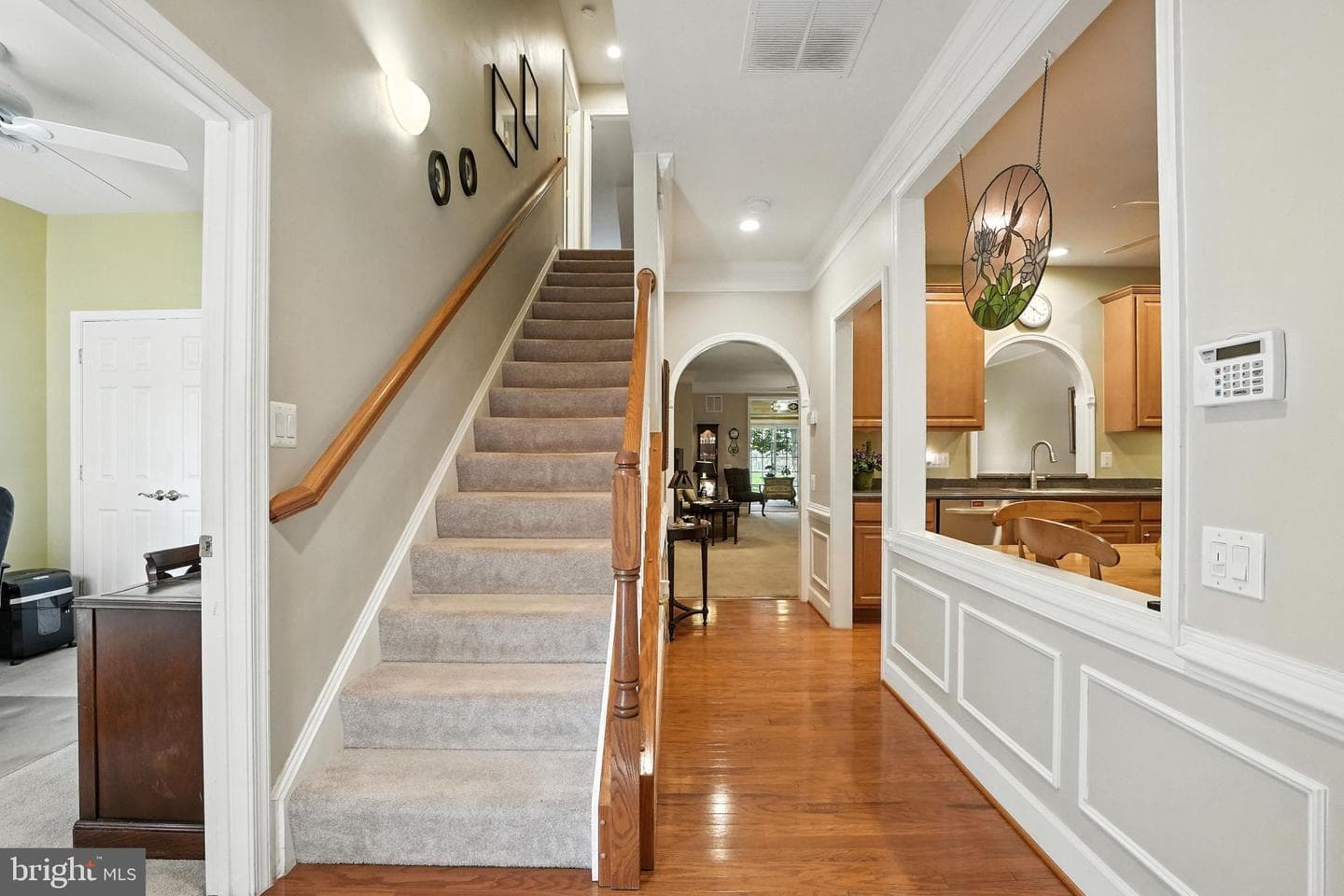 44497 Maltese Falcon Square photo 11