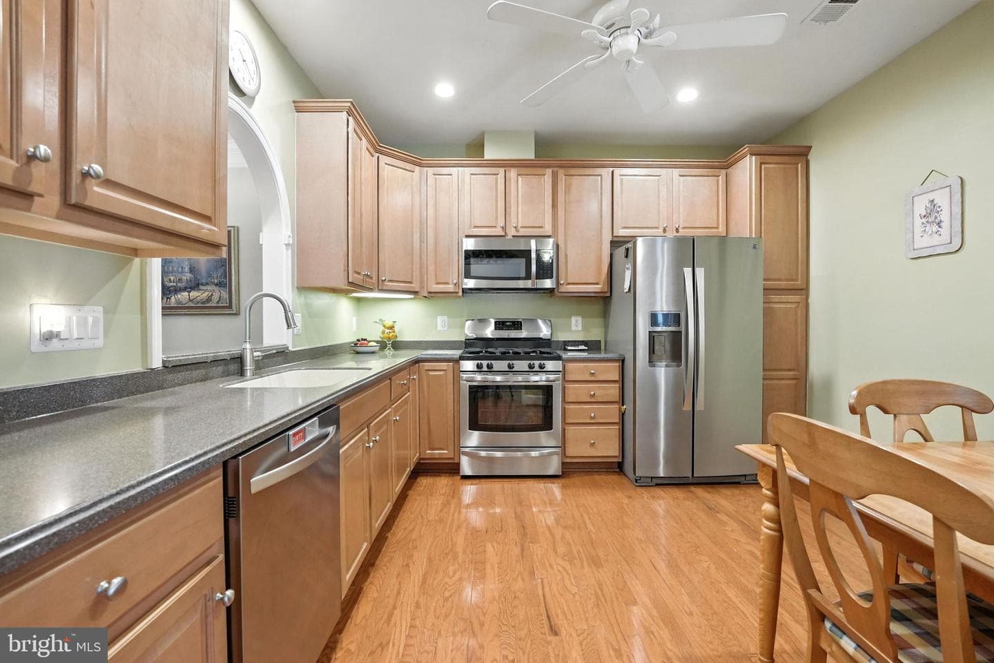 44497 Maltese Falcon Square photo 12