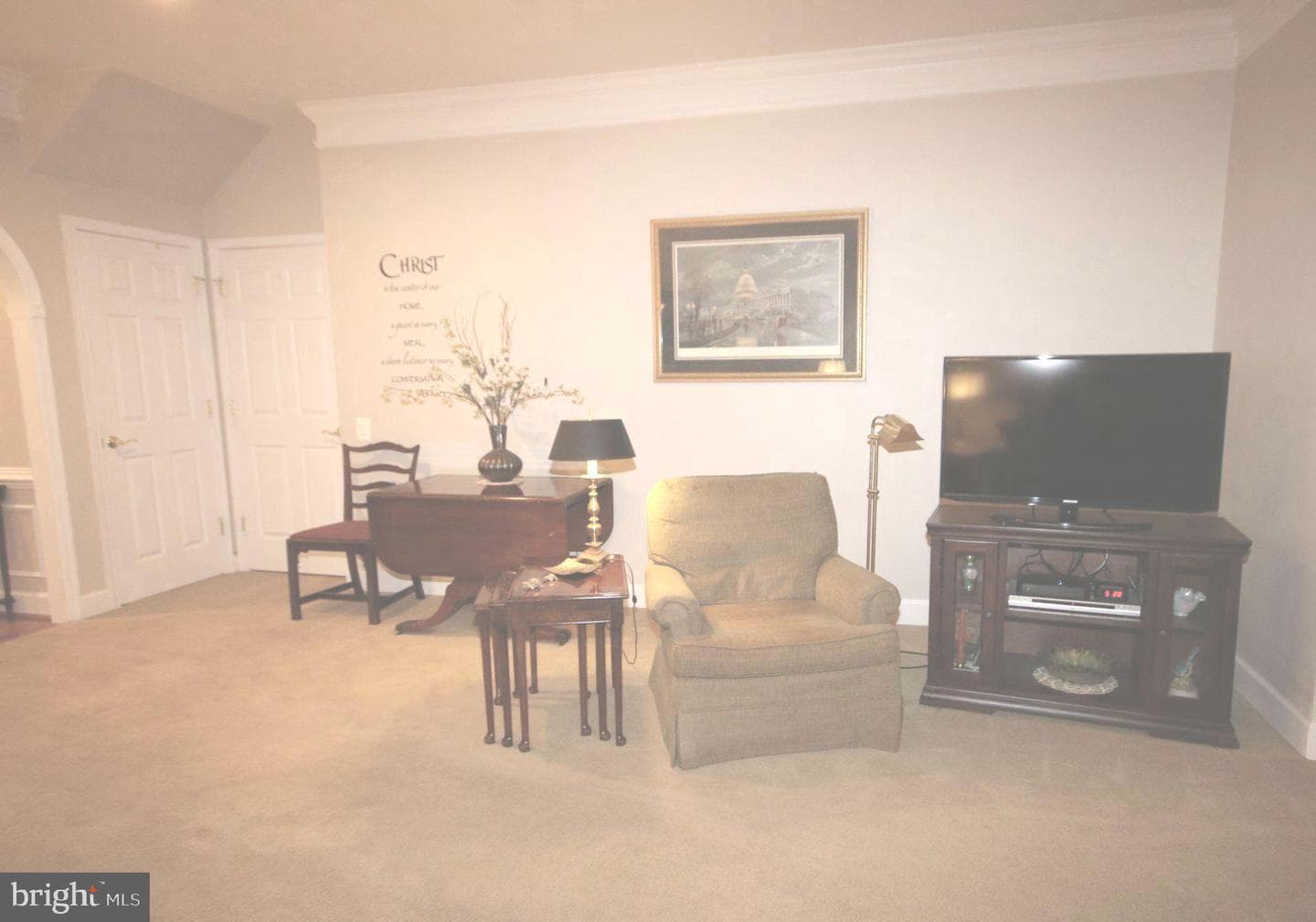 44497 Maltese Falcon Square photo 16