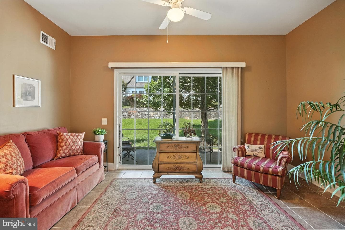44497 Maltese Falcon Square photo 18