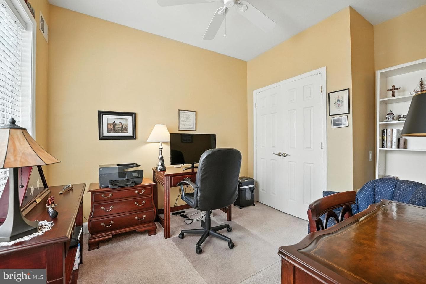 44497 Maltese Falcon Square photo 25
