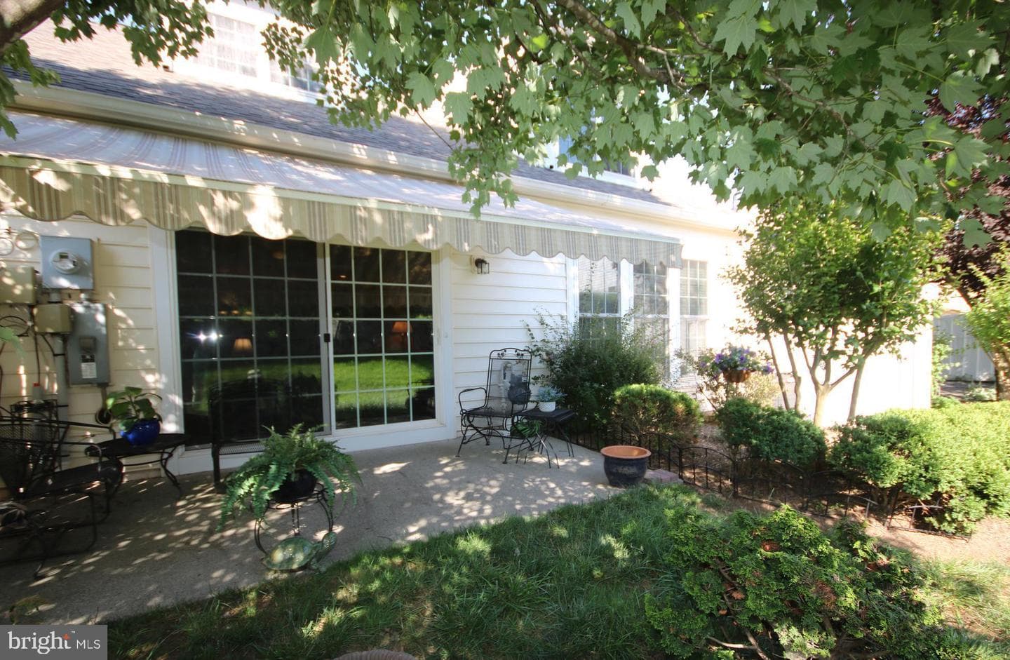 44497 Maltese Falcon Square photo 34