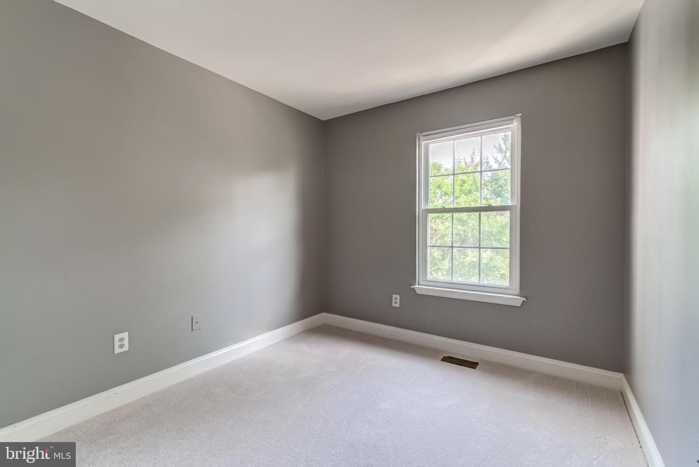 512 Covington Terrace NE photo 16