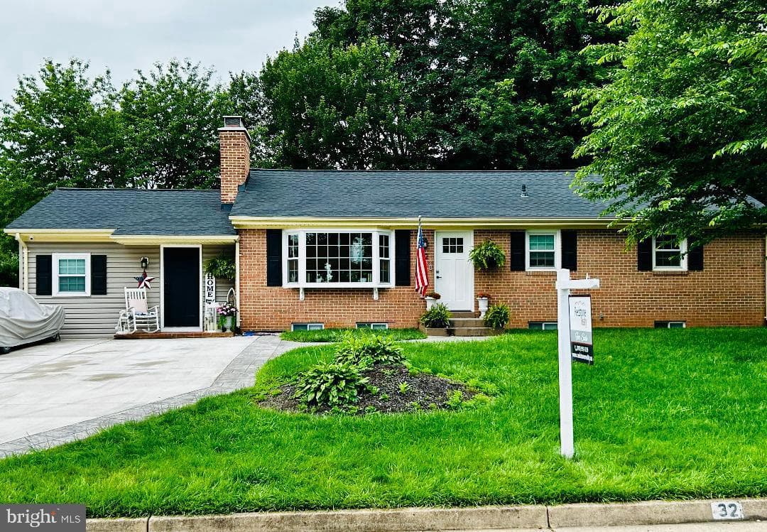 32 Hamilton Terrace Drive photo 1