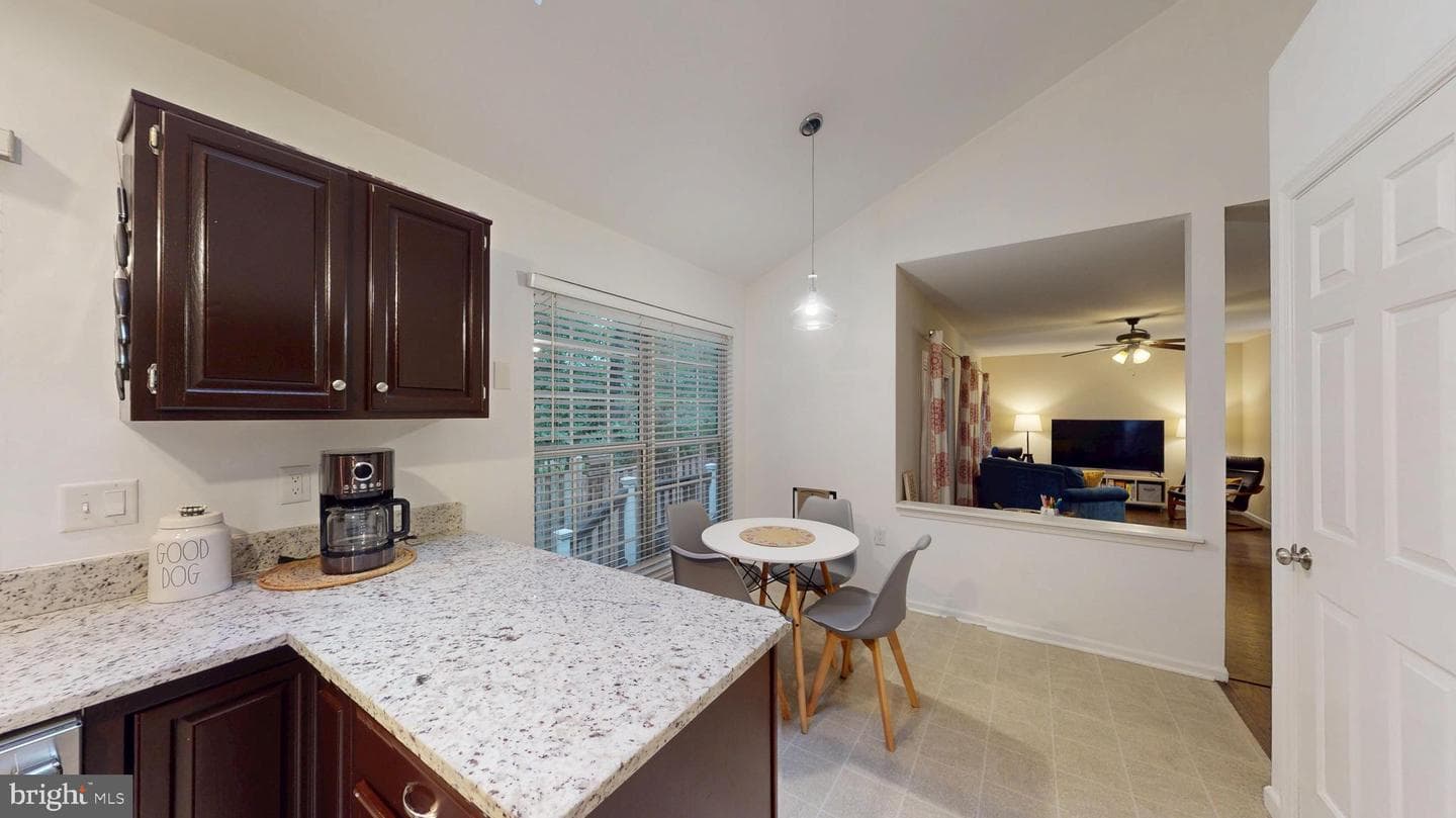 322 Deerpath Avenue SW photo 15