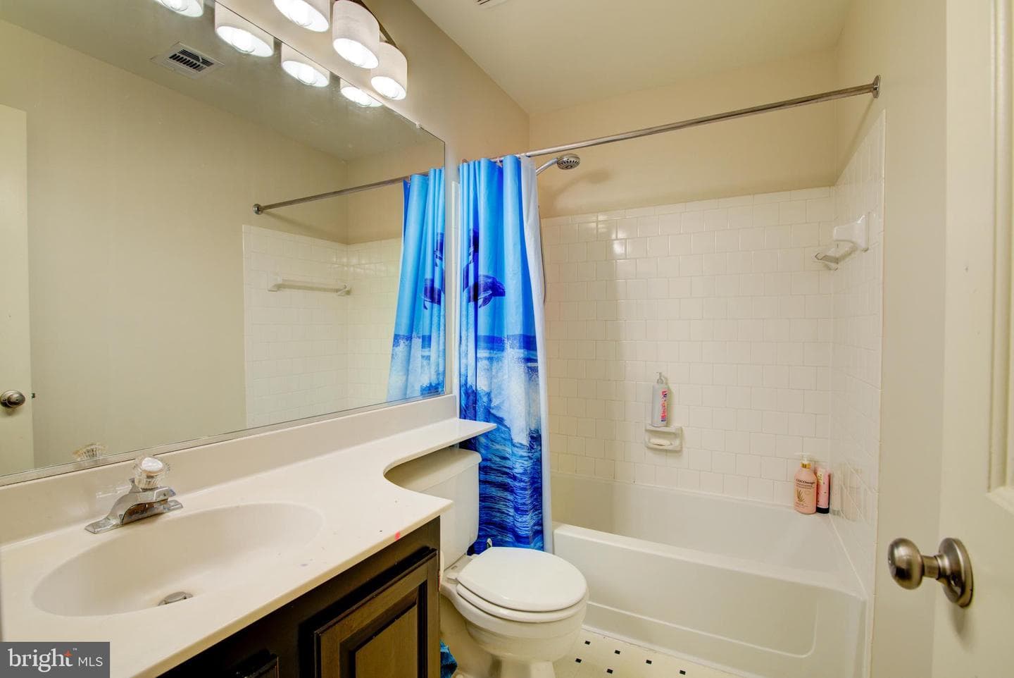 322 Deerpath Avenue SW photo 36