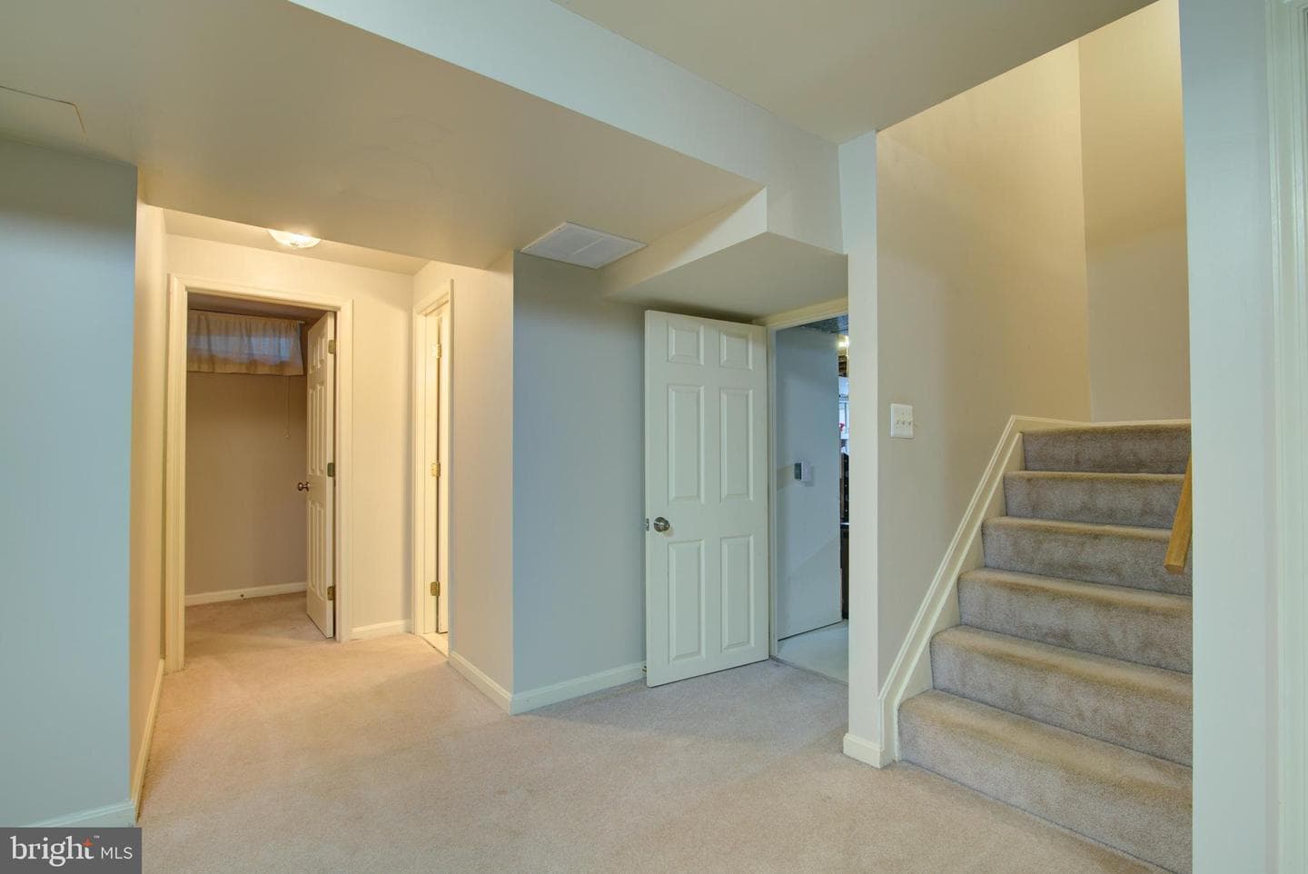 322 Deerpath Avenue SW photo 38