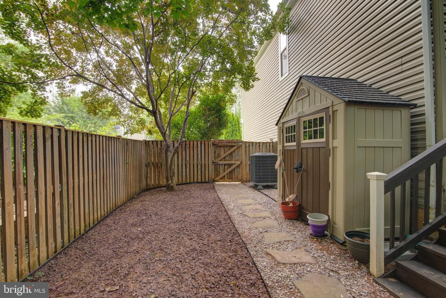 322 Deerpath Avenue SW photo 48