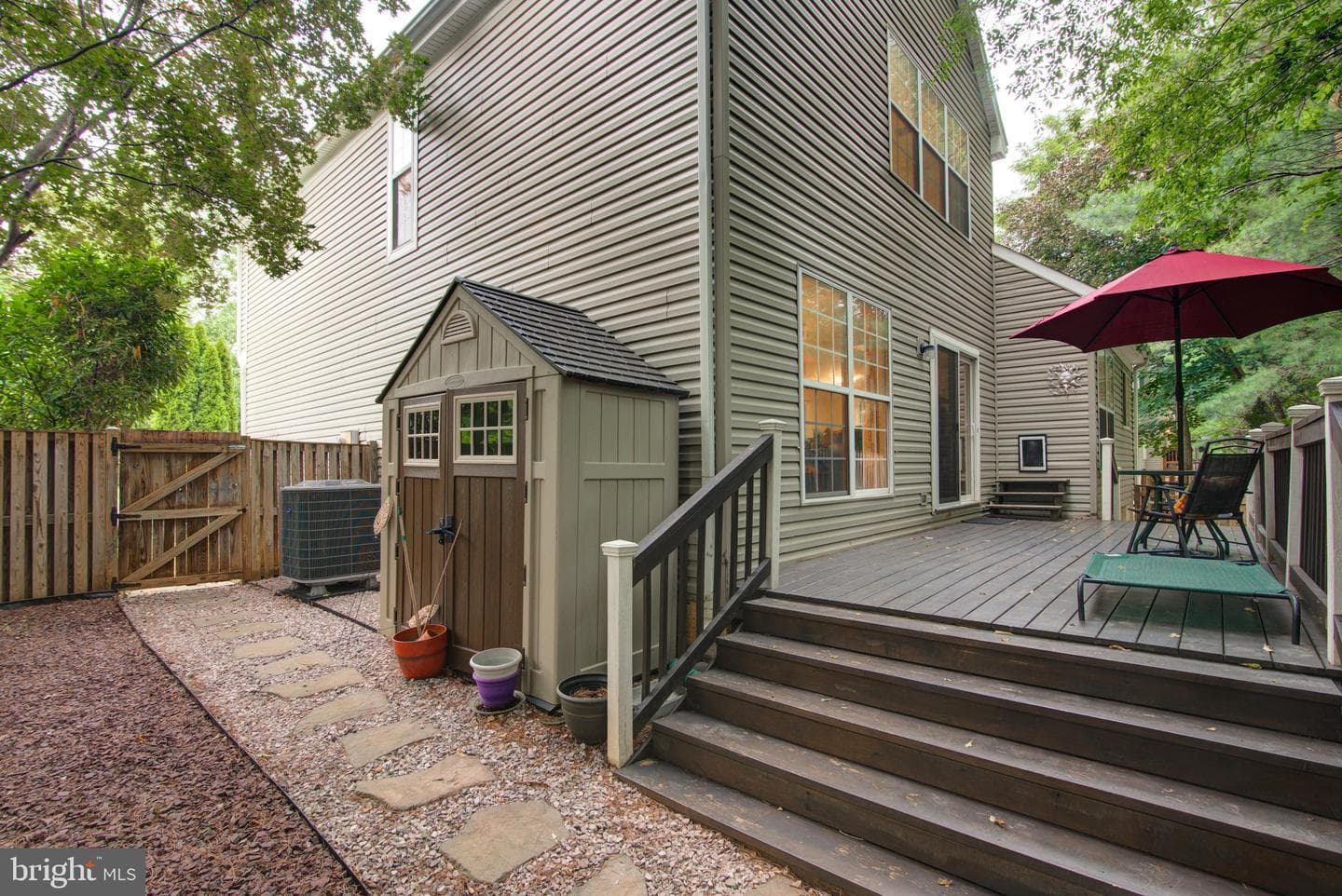 322 Deerpath Avenue SW photo 49