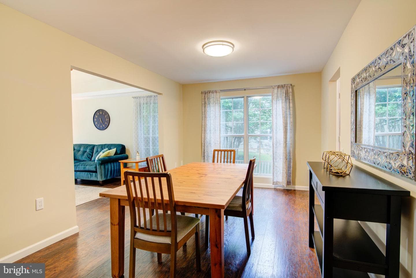 322 Deerpath Avenue SW photo 8