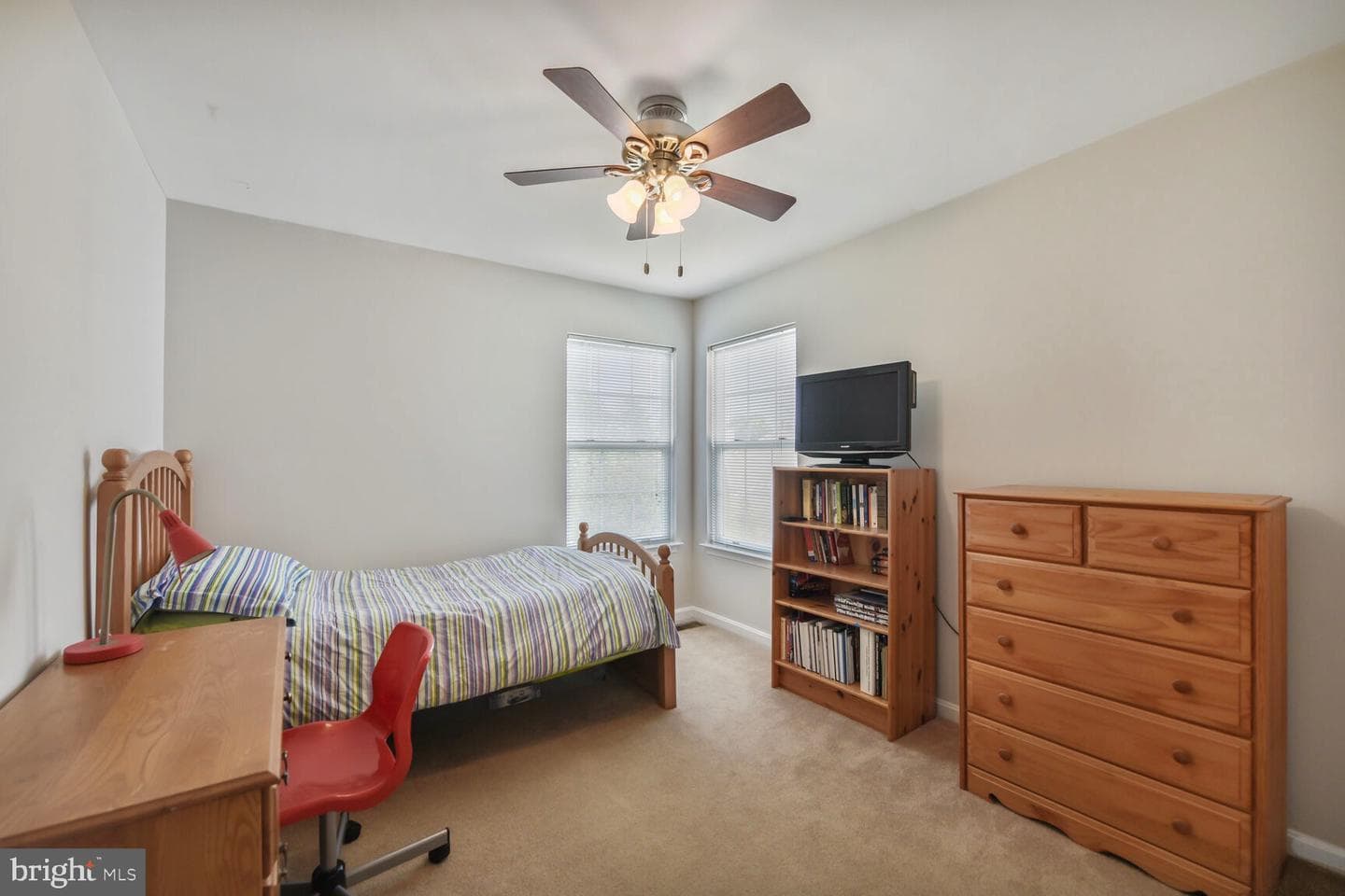 43076 Stonecottage Place photo 16