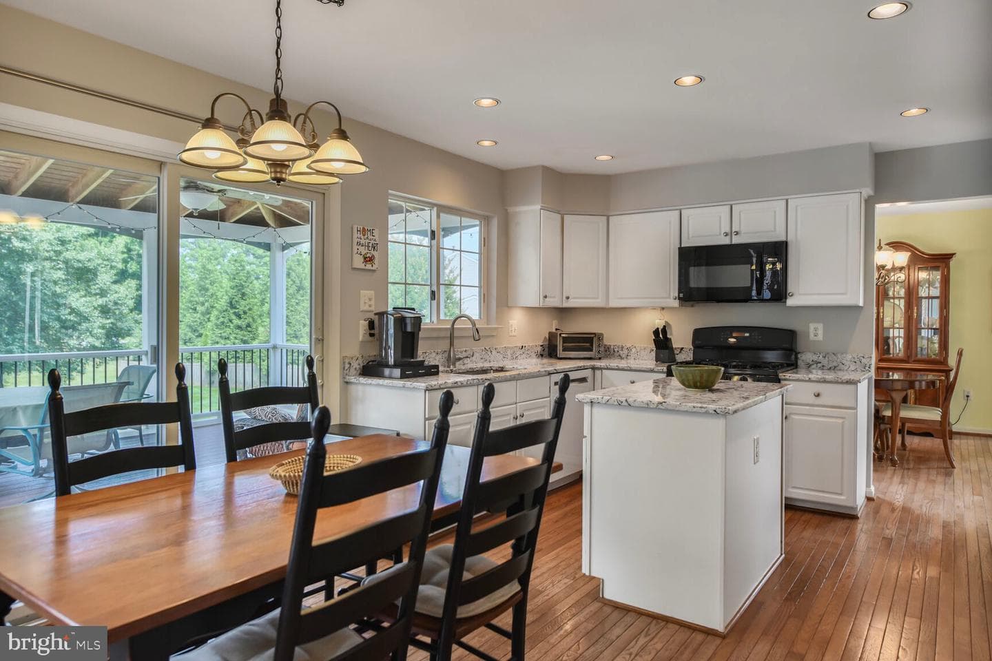43076 Stonecottage Place photo 4