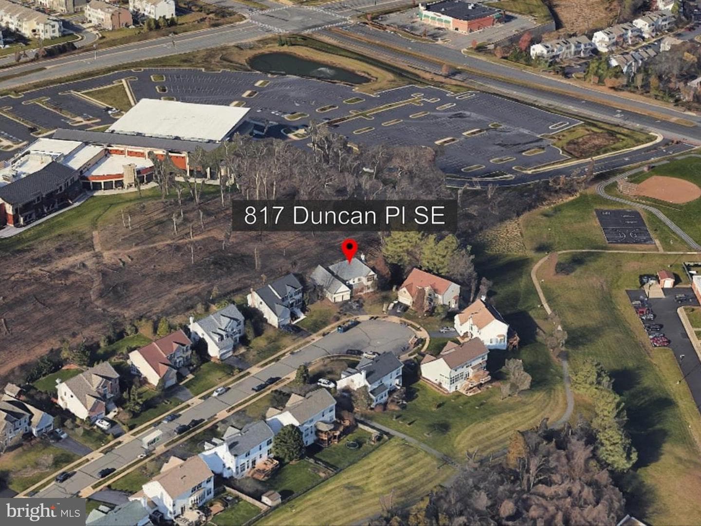 817 Duncan Place SE photo 2