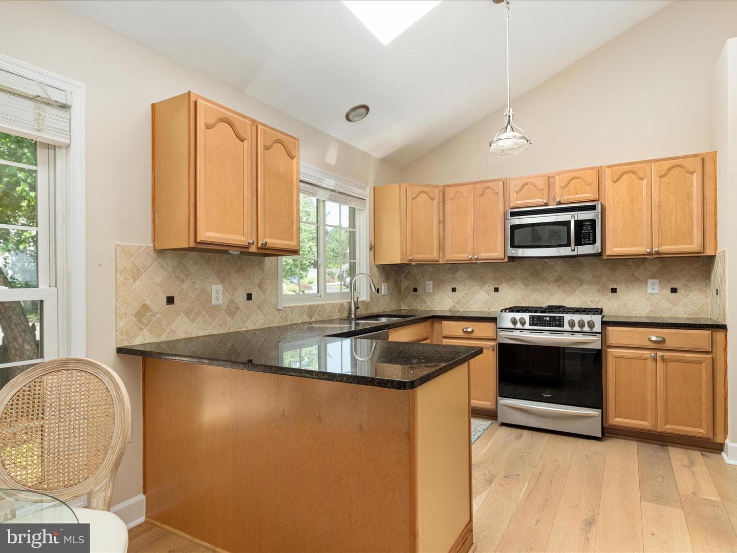 406 Deerpath Avenue SW photo 11