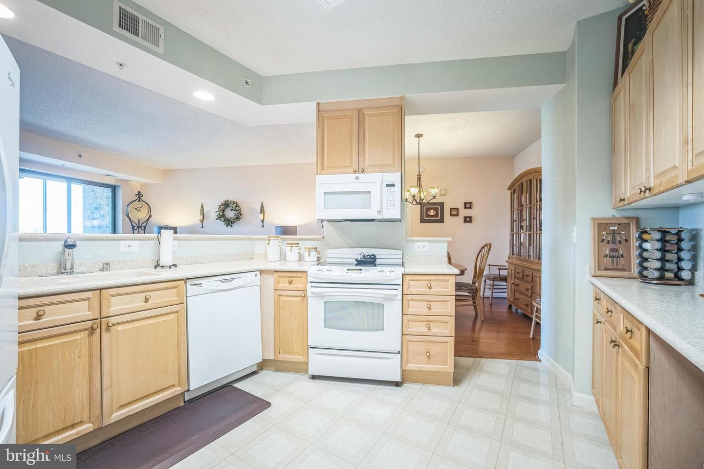 19355 Cypress Ridge Terrace #903 photo 4