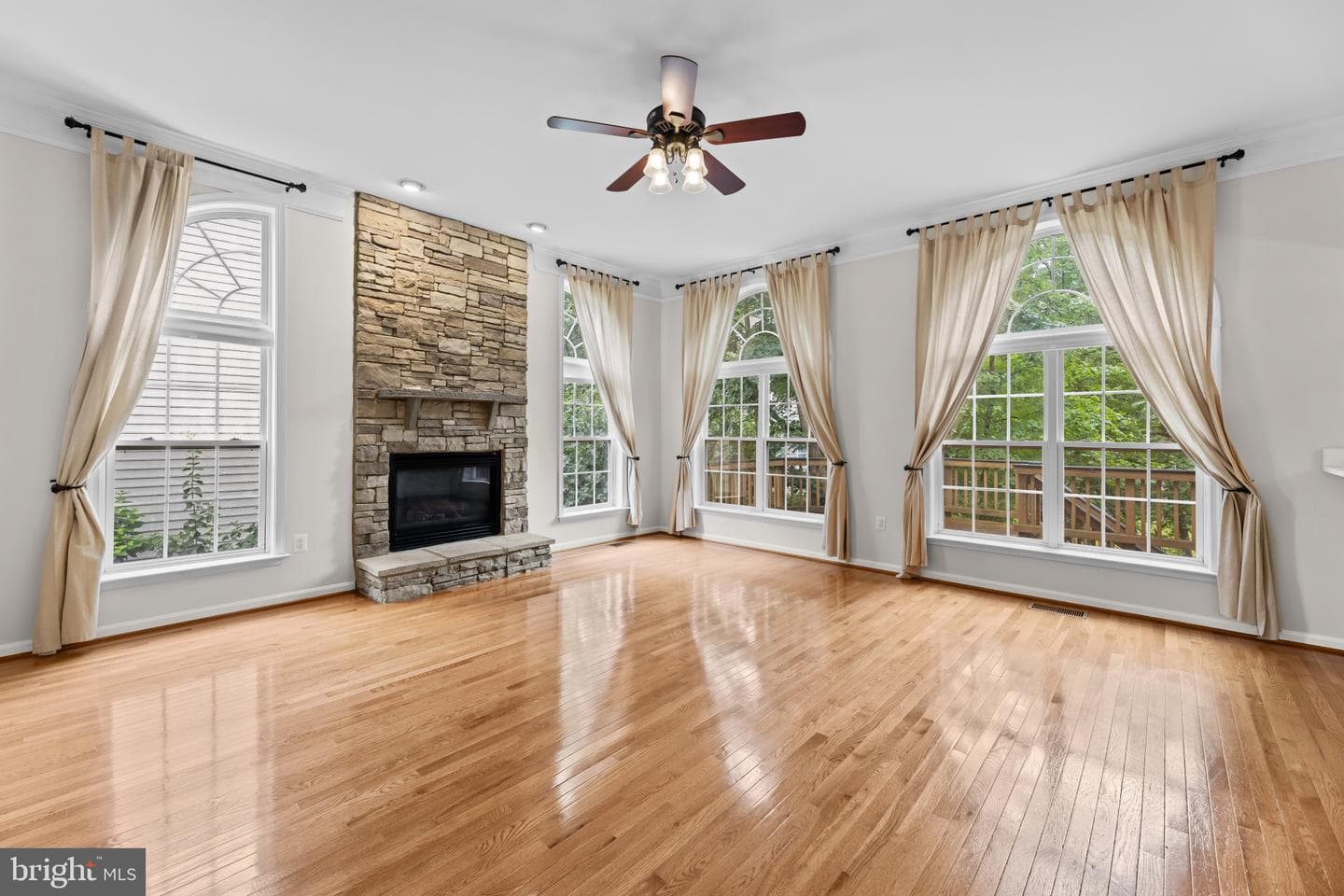 42920 Cattail Meadows Place photo 12
