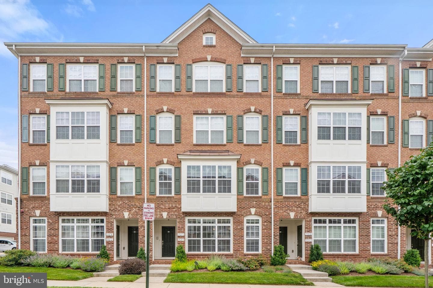 19278 Harlow Square photo 2