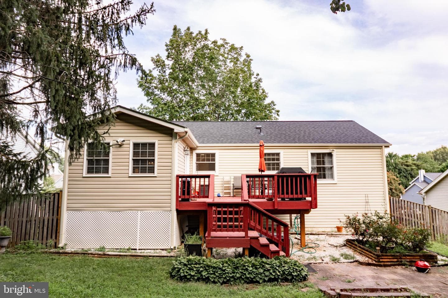 313 Samantha Drive photo 30
