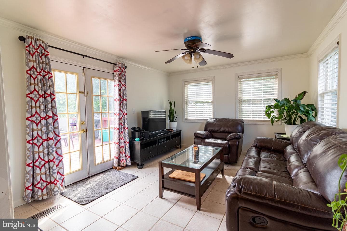 313 Samantha Drive photo 9