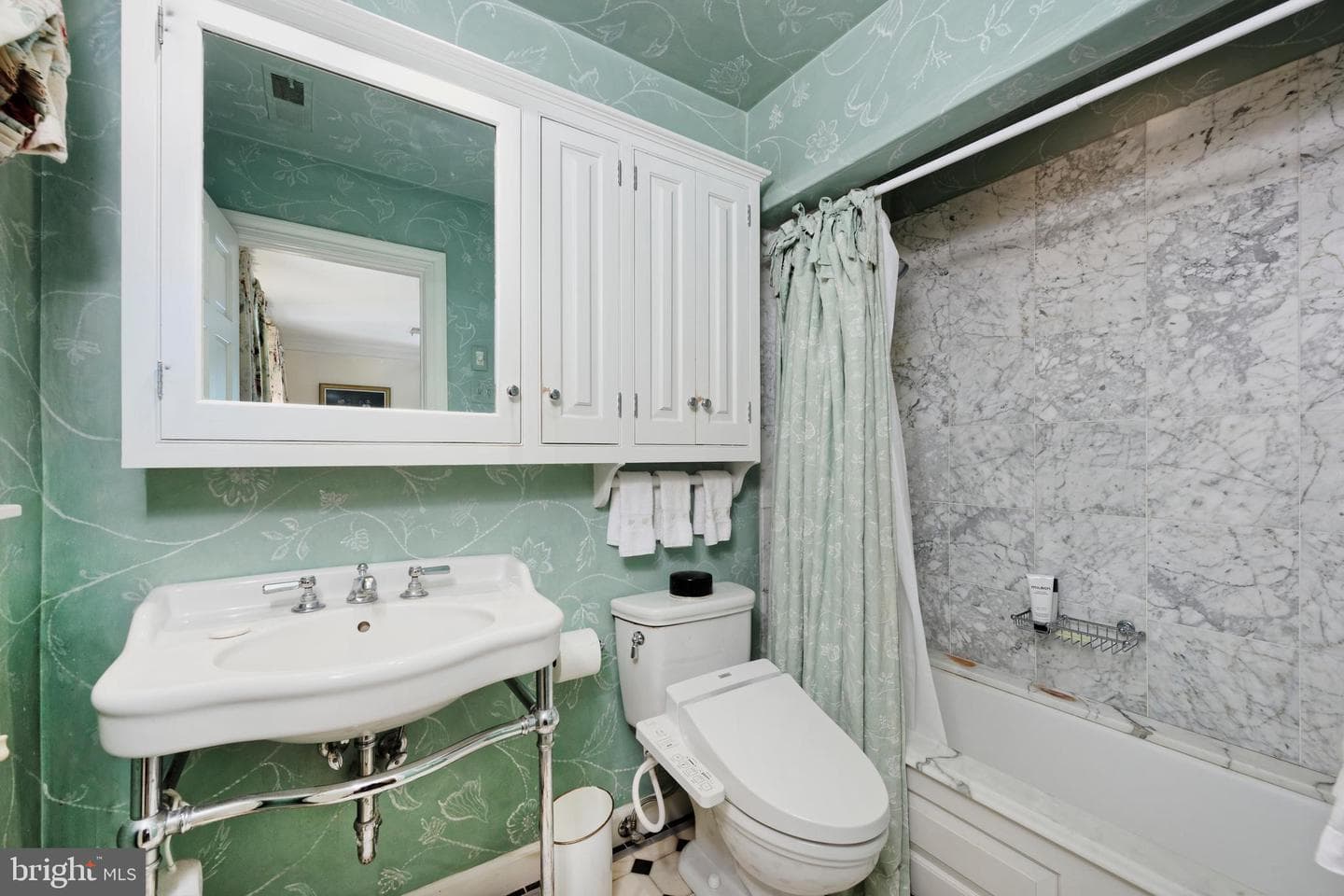 23358 Dover Road photo 23
