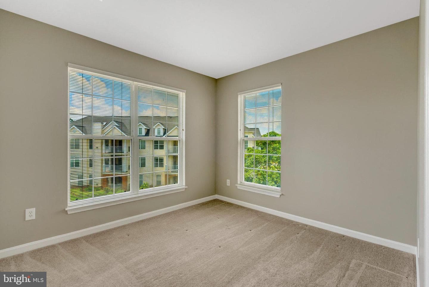 25280 Lake Shore Square #304 photo 25