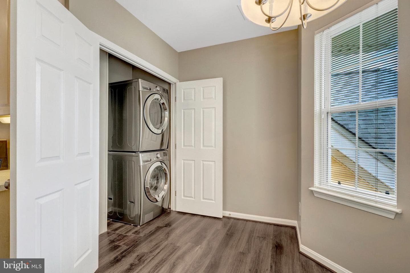 25280 Lake Shore Square #304 photo 32