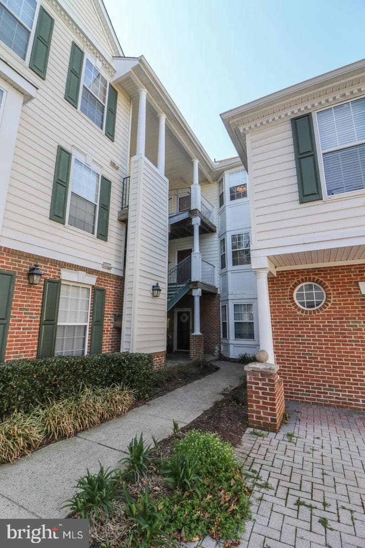 25280 Lake Shore Square #304 photo 4