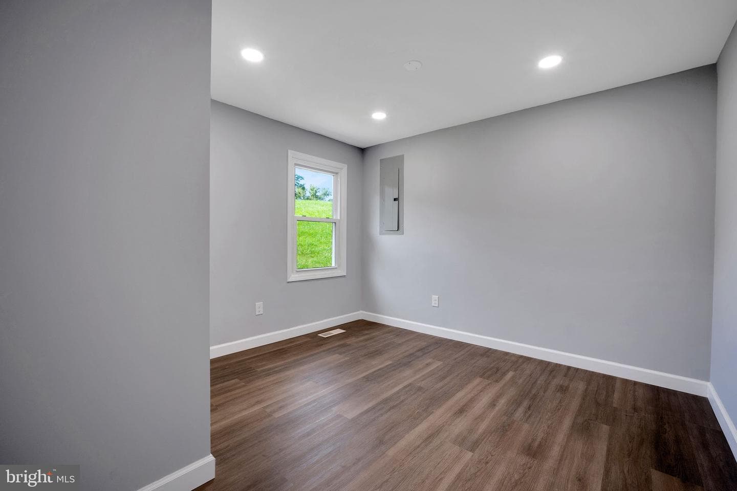 152 Oak View Drive SE photo 17
