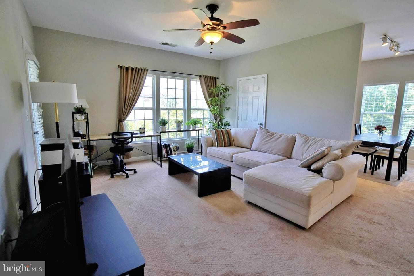 42480 Rockrose Square #304 photo 2