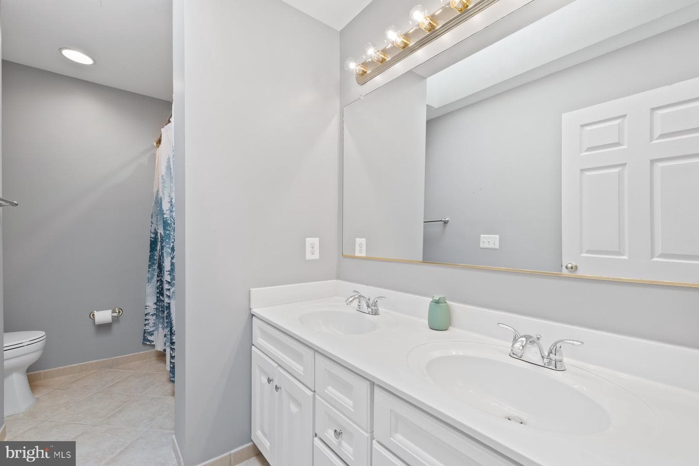 20736 Ashburn Station Place photo 40