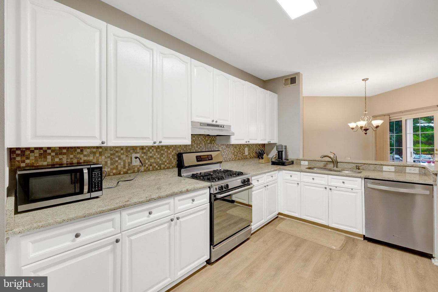 44115 Allderwood Terrace photo 14
