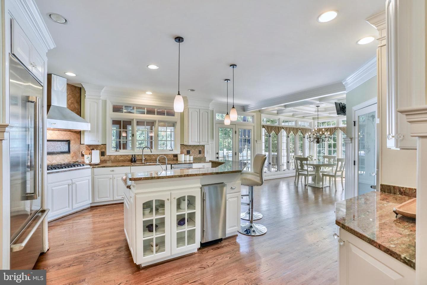 18301 Mid Ocean Place photo 15