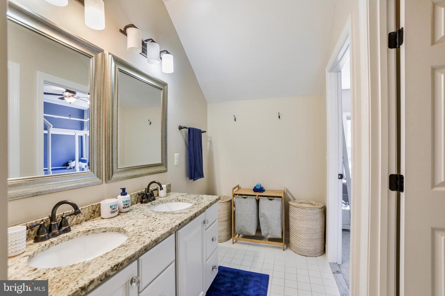 18301 Mid Ocean Place photo 36