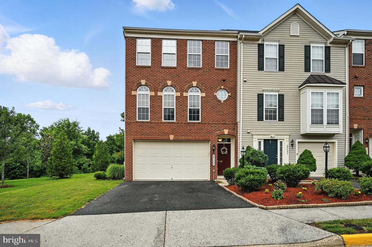 25399 Peaceful Terrace photo 2