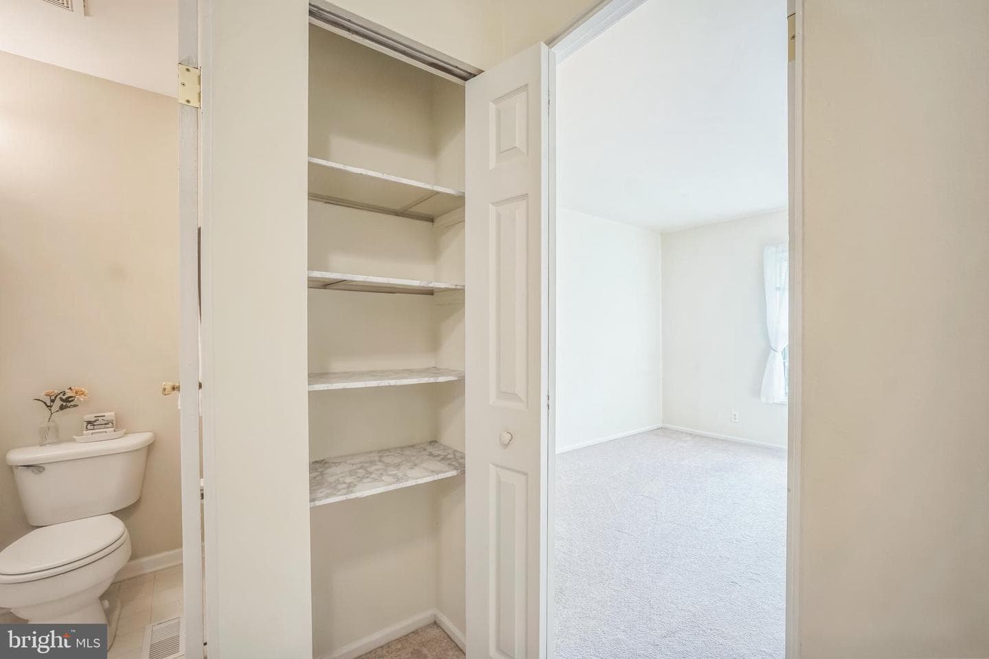 126 N Baylor Drive photo 22
