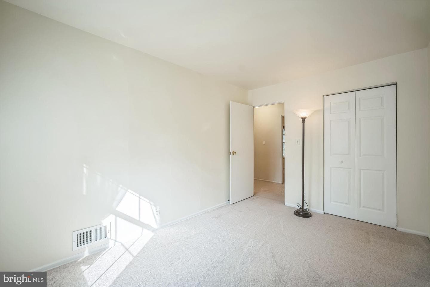 126 N Baylor Drive photo 24